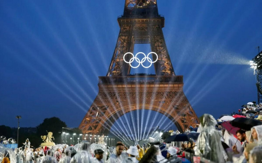 V zdražovan&iacute; bytov Slovensko ku koncu vlaňaj&scaron;ka predbehlo aj Franc&uacute;zov. Sn&iacute;mka je z roku 2024 z otvorenia olympi&aacute;dy v Par&iacute;ži.

FOTO: REUTERS