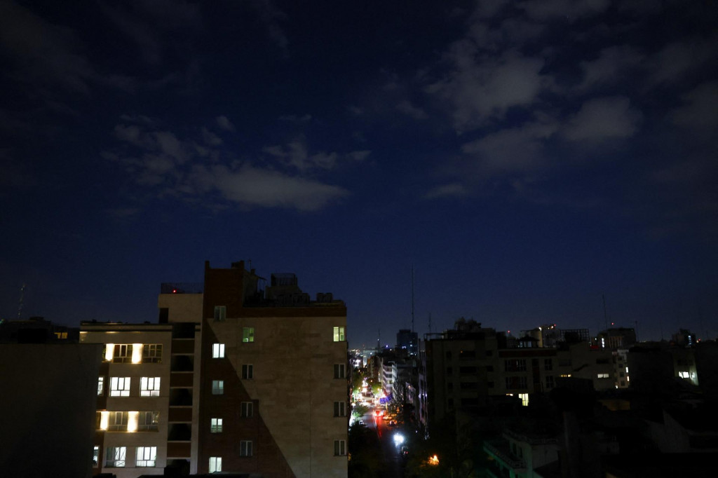 Ir&aacute;n m&aacute; podľa Trumpa čas do utorka do 20.00 h v&yacute;chodoamerick&eacute;ho času (streda 02.00 h SELČ), aby vyhovel požiadavk&aacute;m USA. FOTO: REUTERS