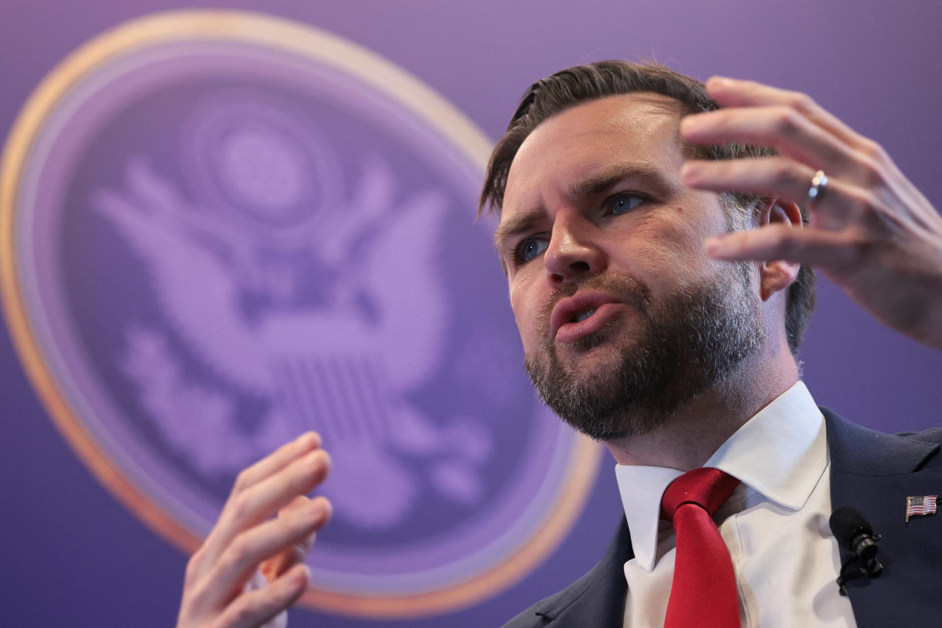 Prímerie s Iránom je krehké, Trump sa nevie dočkať napredovania, povedal Vance