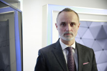 Poslanec N&aacute;rodnej rady Tom&aacute;&scaron; Val&aacute;&scaron;ek. FOTO: HN/Matej Duman