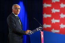 Syn zvrhnut&eacute;ho ir&aacute;nskeho &scaron;acha Rez&aacute; Pahlav&iacute;. FOTO: Reuters