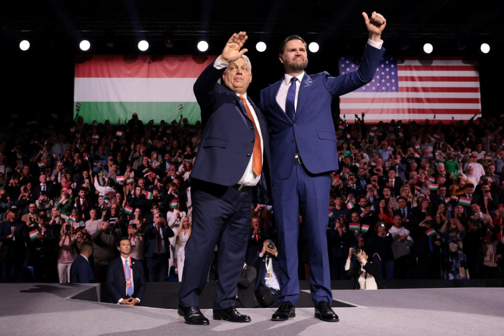 Americk&yacute; viceprezident J. D. Vance a maďarsk&yacute; premi&eacute;r Viktor Orb&aacute;n. FOTO: Reuters