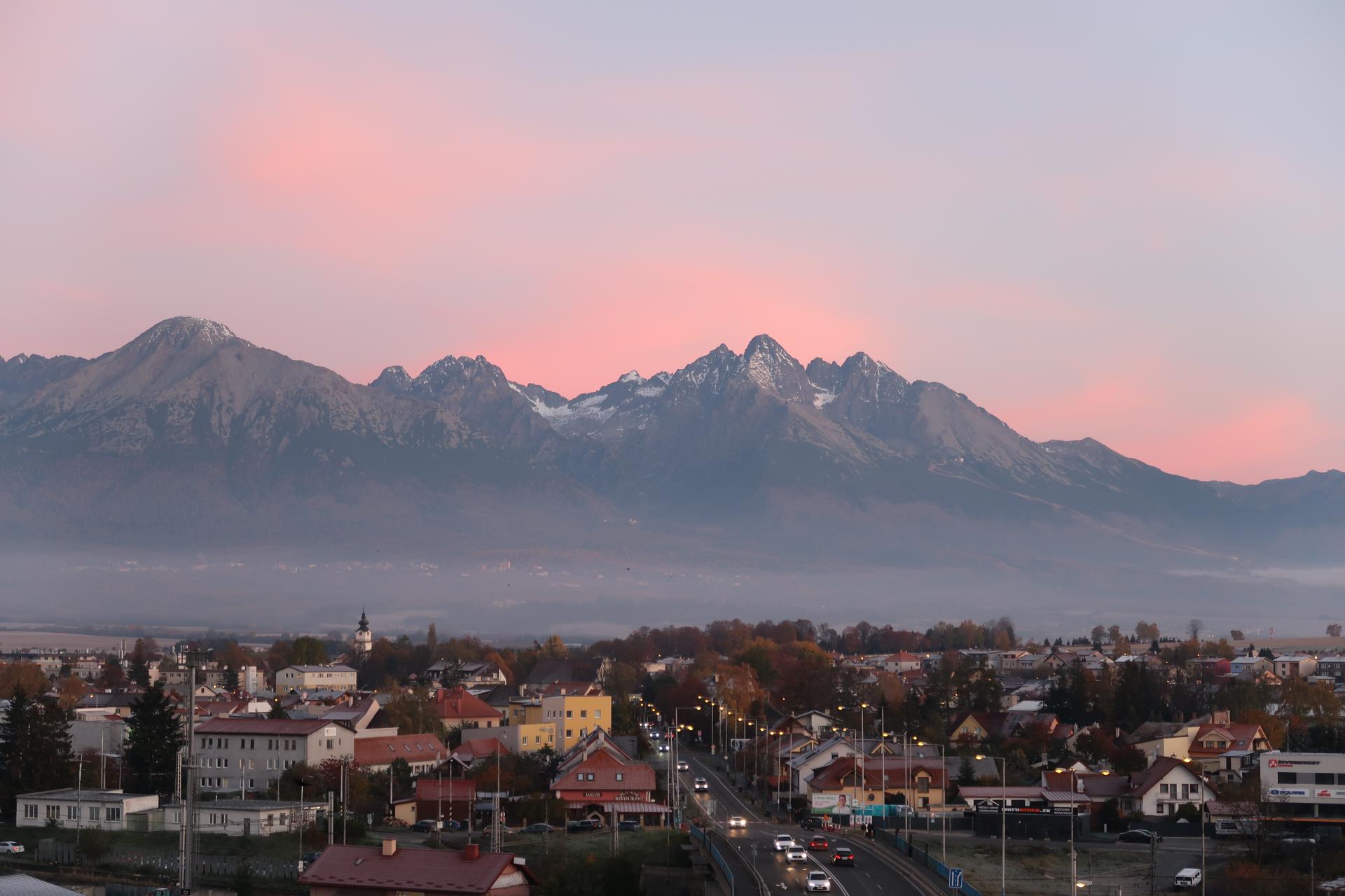 Mráz hrozí v noci na takmer celom Slovensku, platia výstrahy