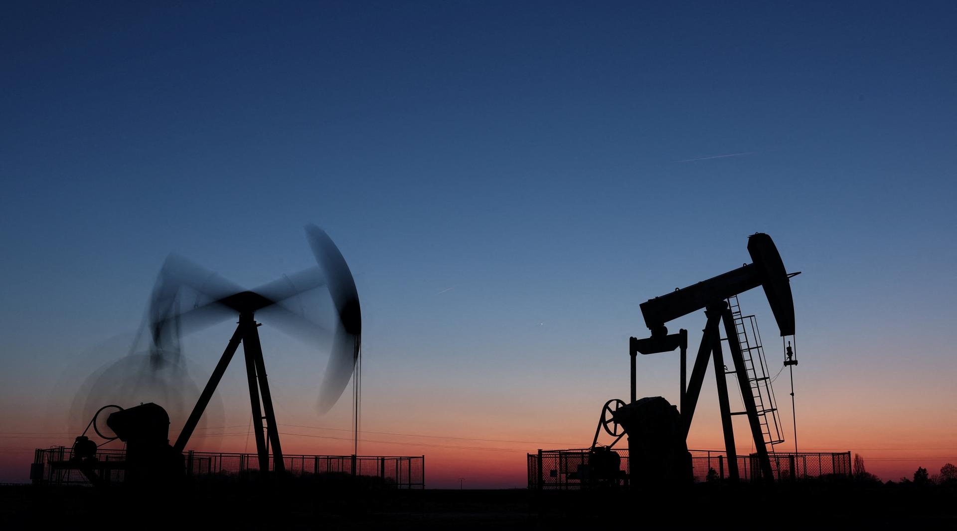 Cena ropy na okamžité dodanie v Európe láme rekordy, prekročila 146 dolárov