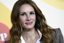 Julia Roberts patr&iacute; medzi herečky, ktor&eacute; estetick&eacute; z&aacute;kroky nevyhľad&aacute;vaj&uacute;.