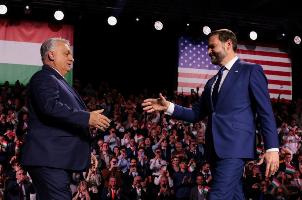 Americk&yacute; viceprezident JD Vance a maďarsk&yacute; premi&eacute;r Viktor Orb&aacute;n. FOTO: REUTERS