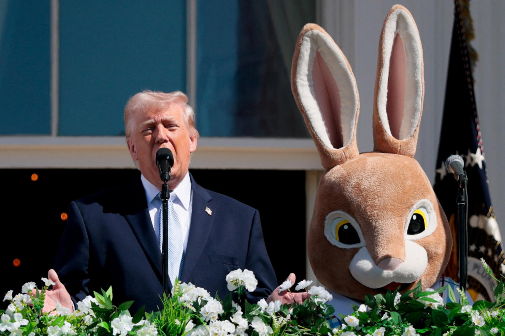 Americk&yacute; prezident Donald Trump (vľavo). FOTO: REUTERS
