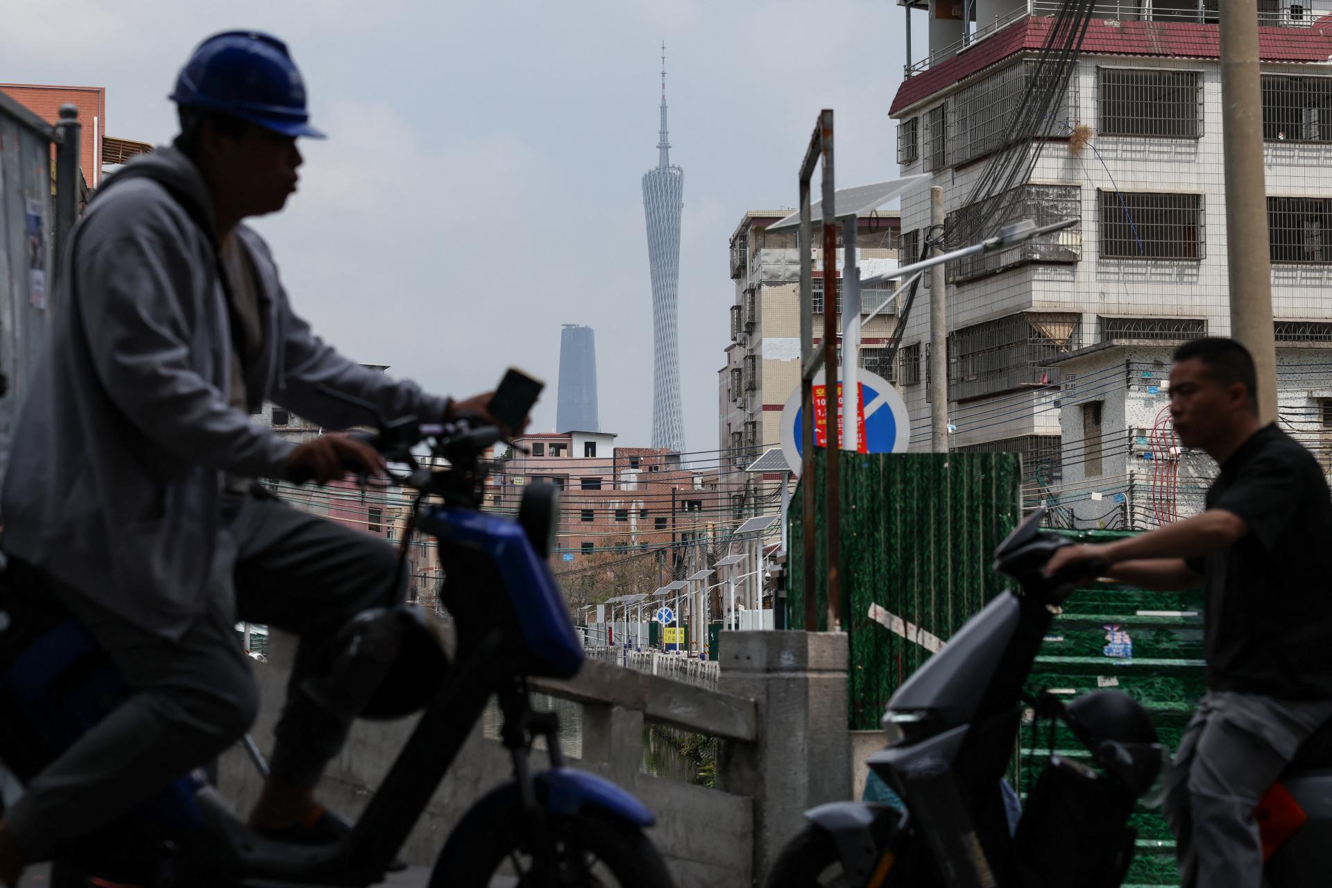 Na ruskom Ďalekom v&yacute;chode demon&scaron;trovali č&iacute;nski robotn&iacute;ci, nedostali v&yacute;platy