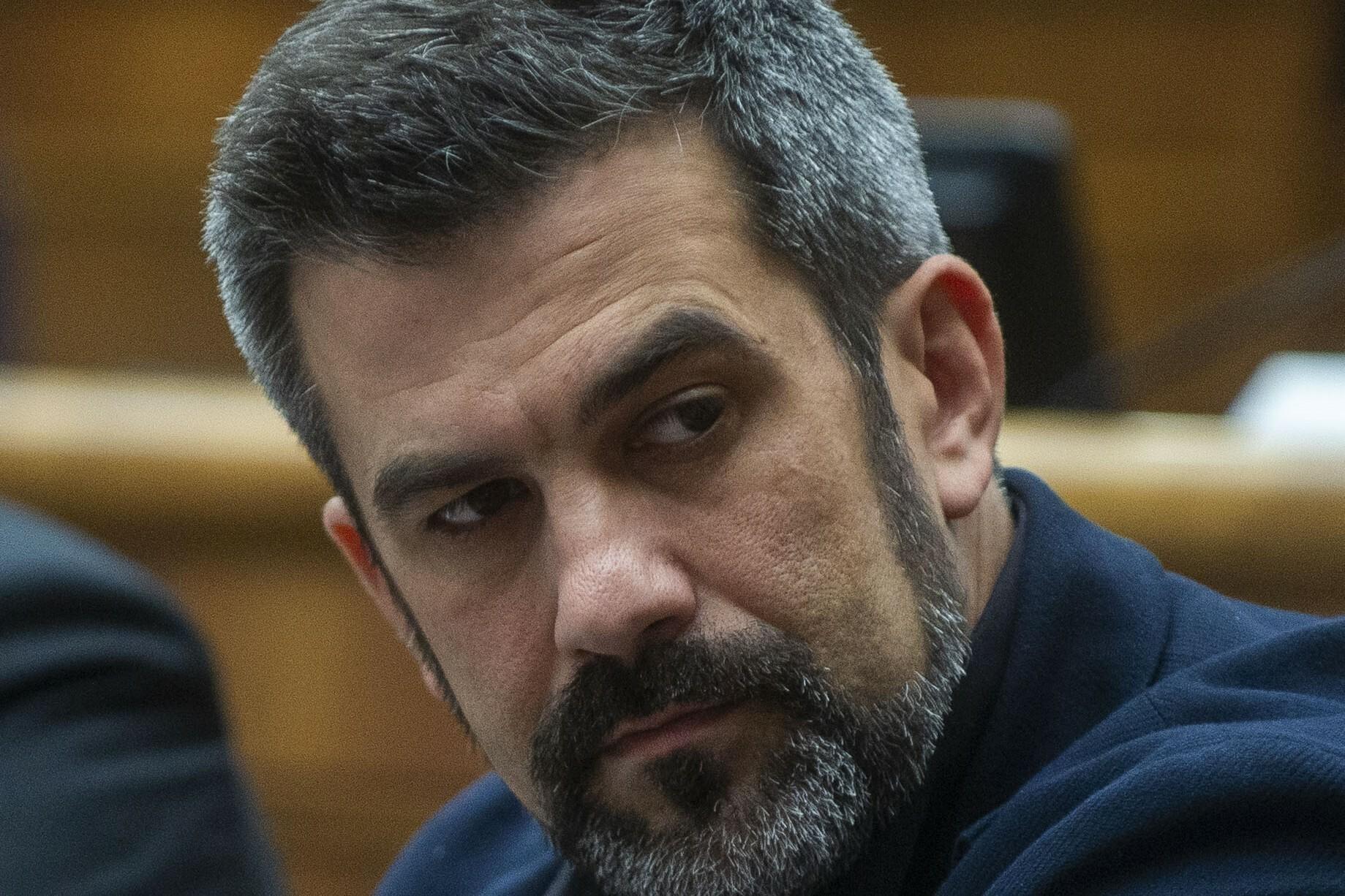 Opoz&iacute;cia blokovala dopravu. PS chce od vl&aacute;dy z&aacute;v&auml;zok, z čoho pl&aacute;nuje financovať v&yacute;stavbu R2