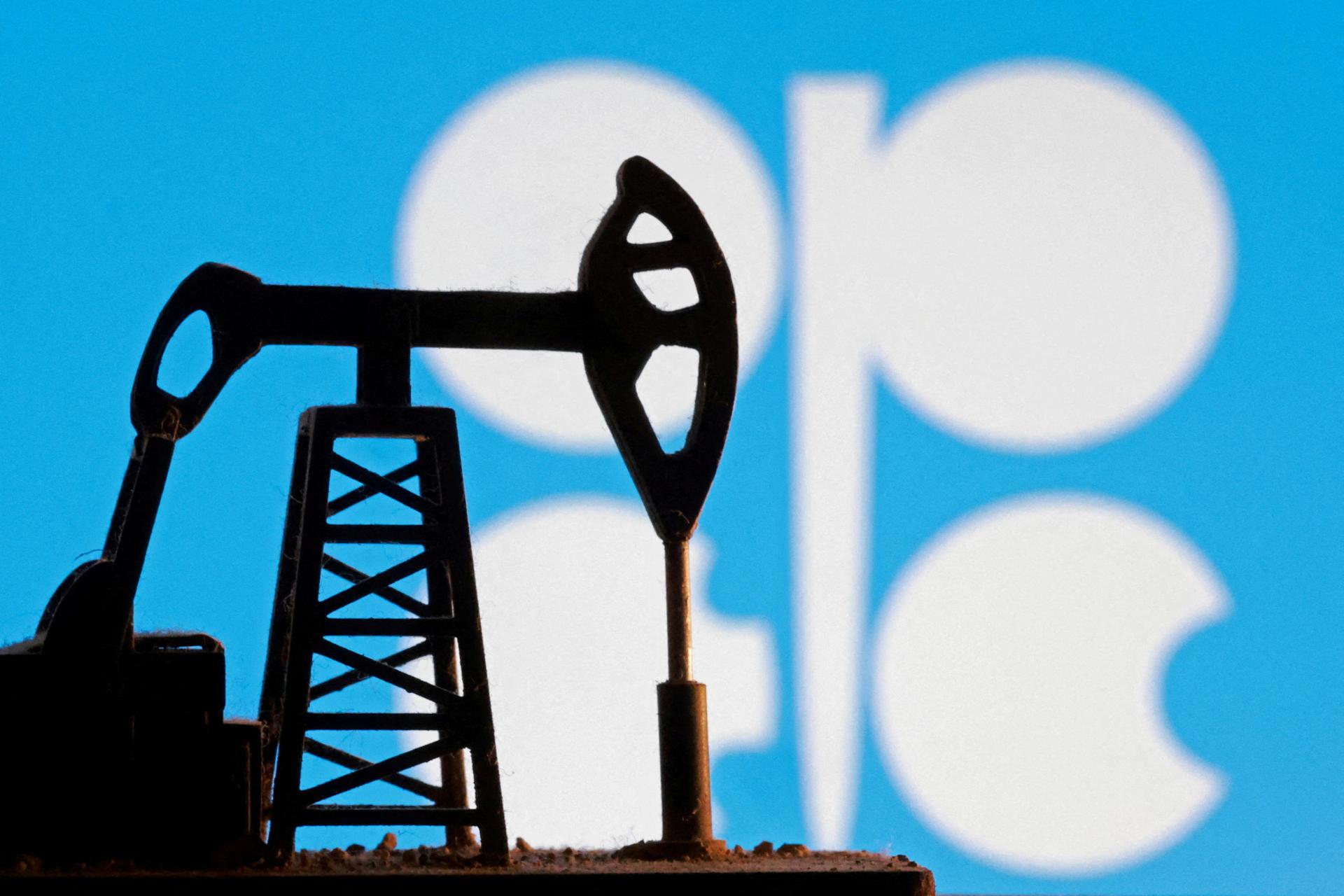 Vojna na Blízkom východe udrela na dopyt po rope. OPEC pre zablokovaný Hormuzský prieliv prepisuje odhady