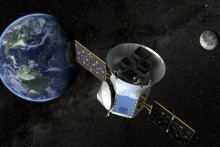 Satelity na zemskej orbite by mohli dostať spoločnosť v podobe d&aacute;tov&yacute;ch centier. Ak ľudstvo dok&aacute;že vyrie&scaron;iť ich chladenie. FOTO: Reuters/NASA