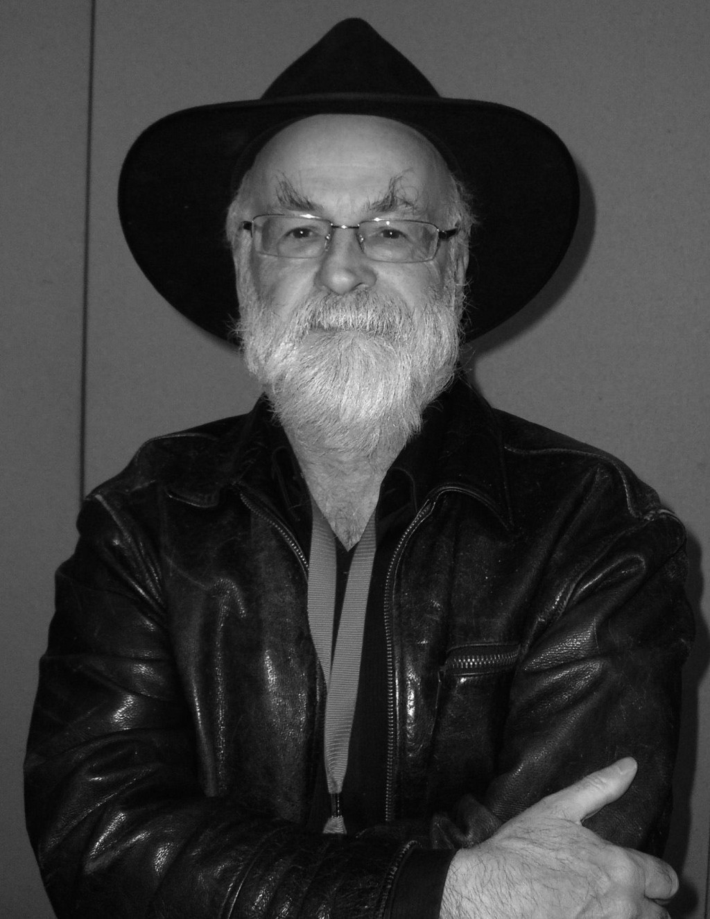 Terry Pratchett patril k najv&yacute;raznej&scaron;&iacute;m britsk&yacute;m spisovateľom fantasy literat&uacute;ry, presl&aacute;vil sa najm&auml; s&eacute;riou &Uacute;žasn&aacute; Plochozem. FOTO: Wikimedia Commons