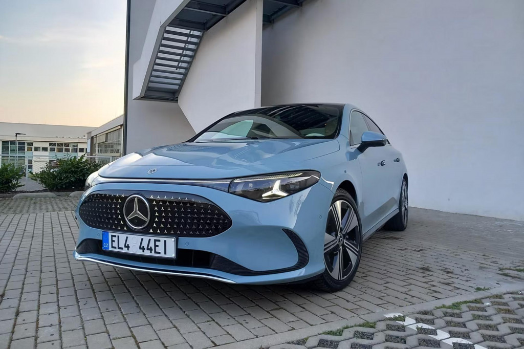 Mercedes-Benz CLA 250+ (EQ)