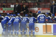 Slovensk&aacute; hokejov&aacute; reprezent&aacute;cia do 18 rokov. FOTO: TASR/R. Stoklasa