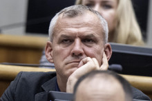 Na sn&iacute;mke nezaraden&yacute; poslanec Roman Malatinec. FOTO: TASR/Martin Baumann