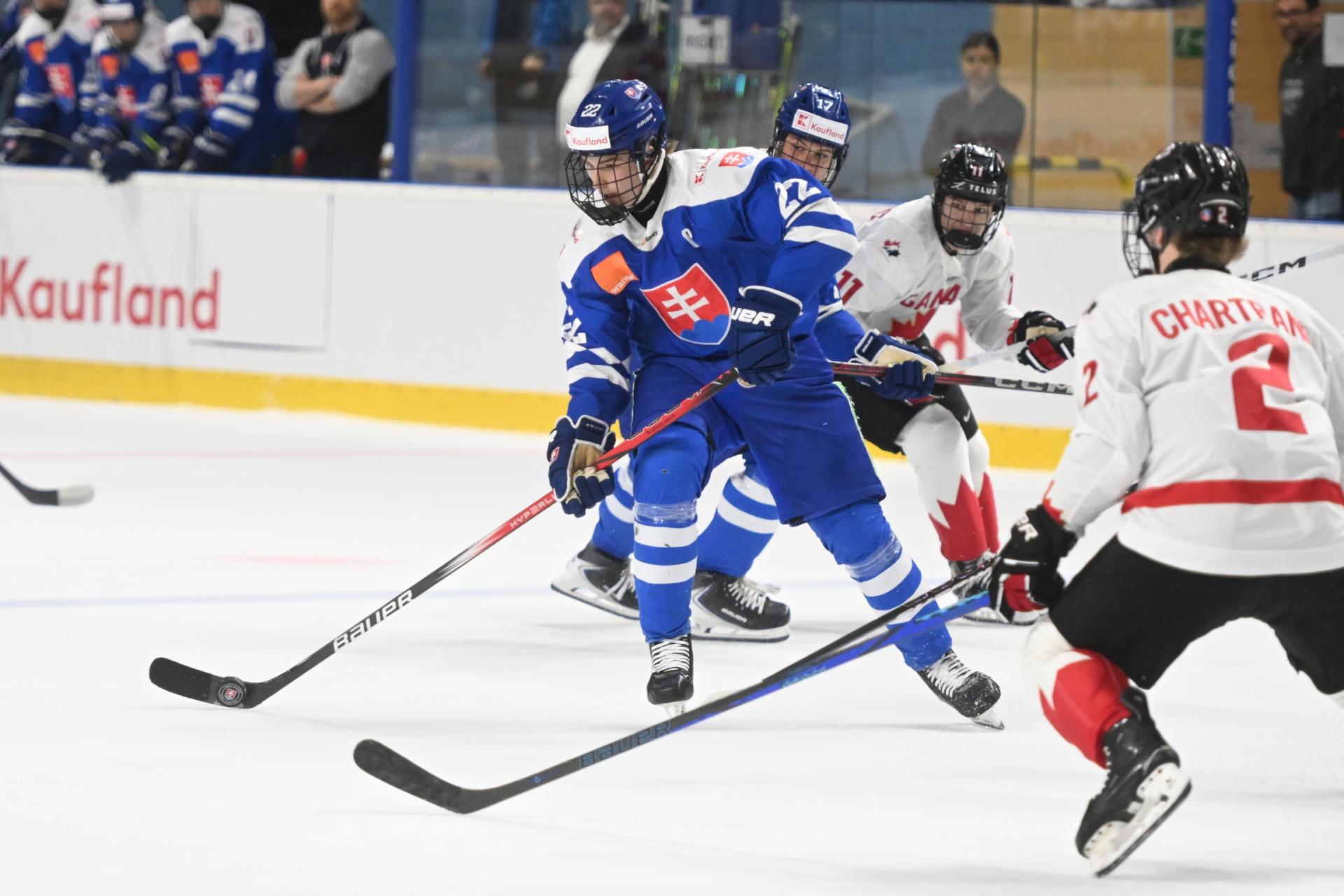 Jeho vek prezr&aacute;dza len ko&scaron;&iacute;k na tv&aacute;ri. Na klenot Dukly ide chv&aacute;la zo z&aacute;moria, v drafte bude vysoko