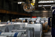 Na Slovensku sa produkcia priemyseln&eacute;ho sektora vo febru&aacute;ri oproti janu&aacute;ru zv&auml;č&scaron;ila o 0,3 percenta. FOTO: Reuters
