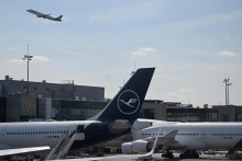 Lietadl&aacute; spoločnosti Lufthansa. FOTO: Reuters