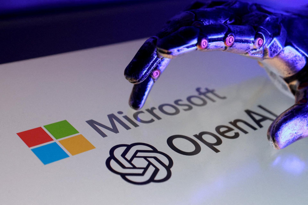 Microsoft pl&aacute;nuje vlatn&uacute; odpoveď na OpenClaw, ktor&yacute; predstavuje veľk&yacute; technologick&yacute; m&iacute;ľnik. FOTO: Reuters