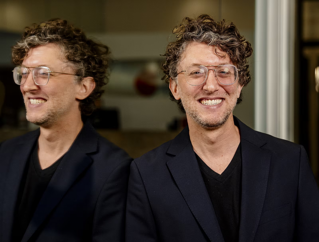 Americk&yacute; režis&eacute;r David Borenstein, jeden z autorov filmu P&aacute;n Nikto proti Putinovi. (11. apr&iacute;la 2026) FOTO: Petr Topič, MAFRA