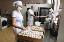 Podporu dostala aj Stredn&aacute; odborn&aacute; &scaron;kola gastron&oacute;mie a služieb v Pre&scaron;ove.

FOTO: TASR/ M. Kapusta