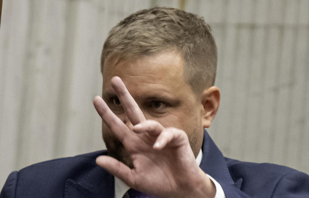 Na sn&iacute;mke minister zdravotn&iacute;ctva Kamil &Scaron;a&scaron;ko počas 49. sch&ocirc;dze N&aacute;rodnej rady v Bratislave. FOTO: TASR/Martin Baumann