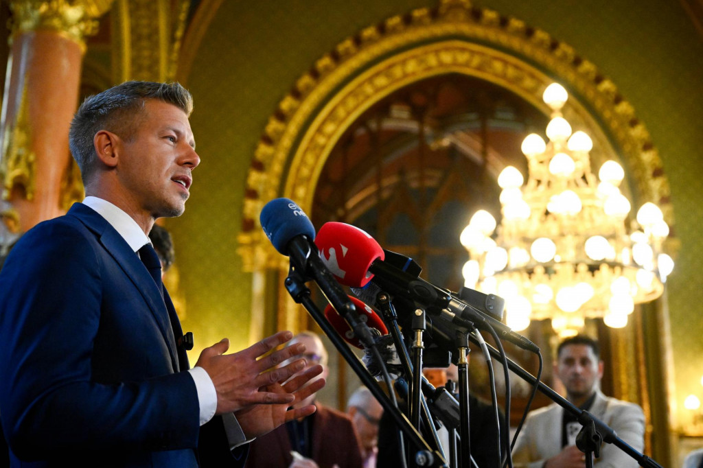 Kandid&aacute;t v&iacute;ťaznej strany Tisza na post maďarsk&eacute;ho premi&eacute;ra P&eacute;ter Magyar. FOTO: TASR/AP