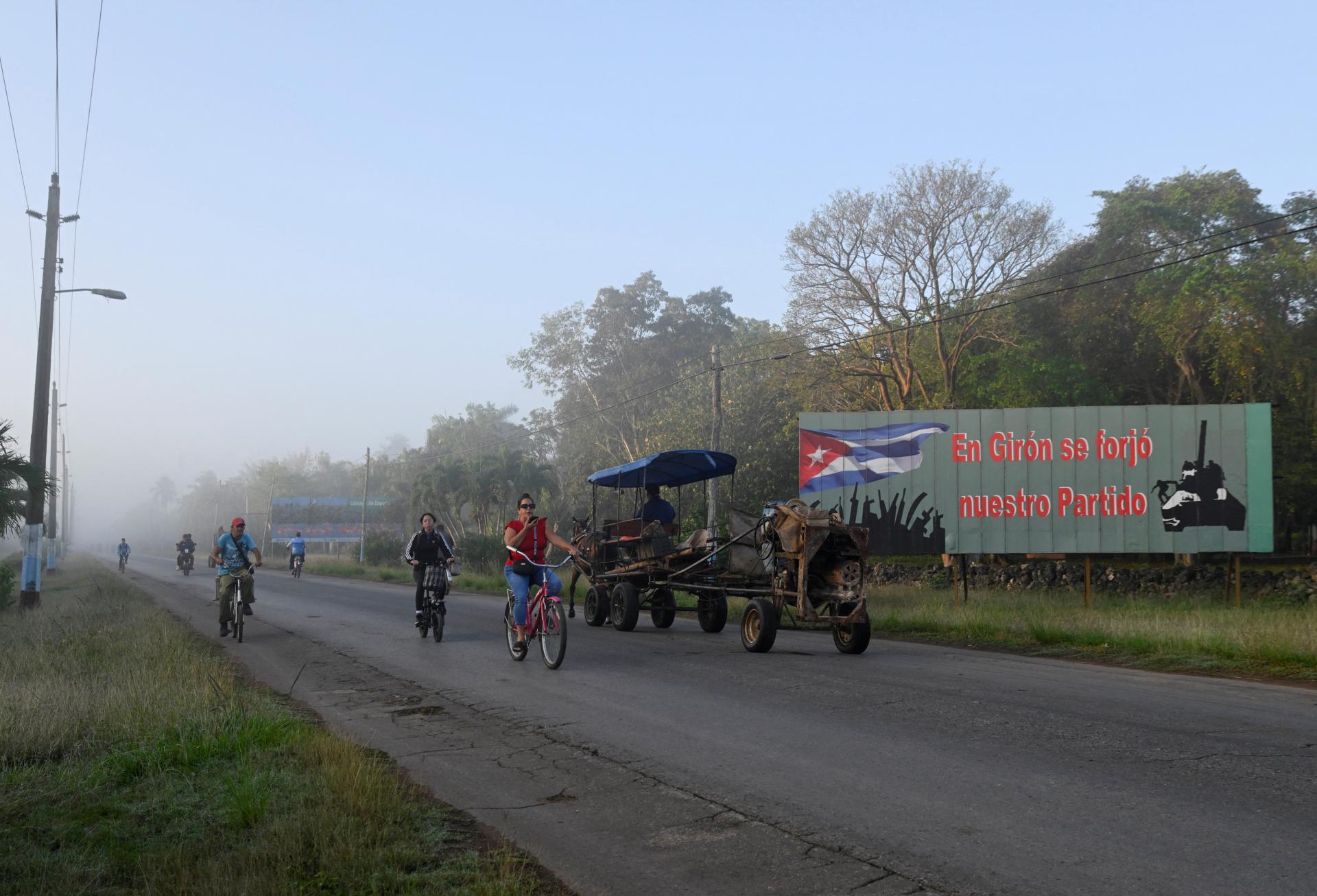 "Dramatick&aacute; situ&aacute;cia". Mexiko, &Scaron;panielsko a Braz&iacute;lia vyz&yacute;vaj&uacute; na kon&scaron;trukt&iacute;vny dial&oacute;g s Kubou