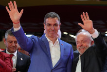 V strede &scaron;panielsky premi&eacute;r Pedro S&aacute;nchez. FOTO: REUTERS
