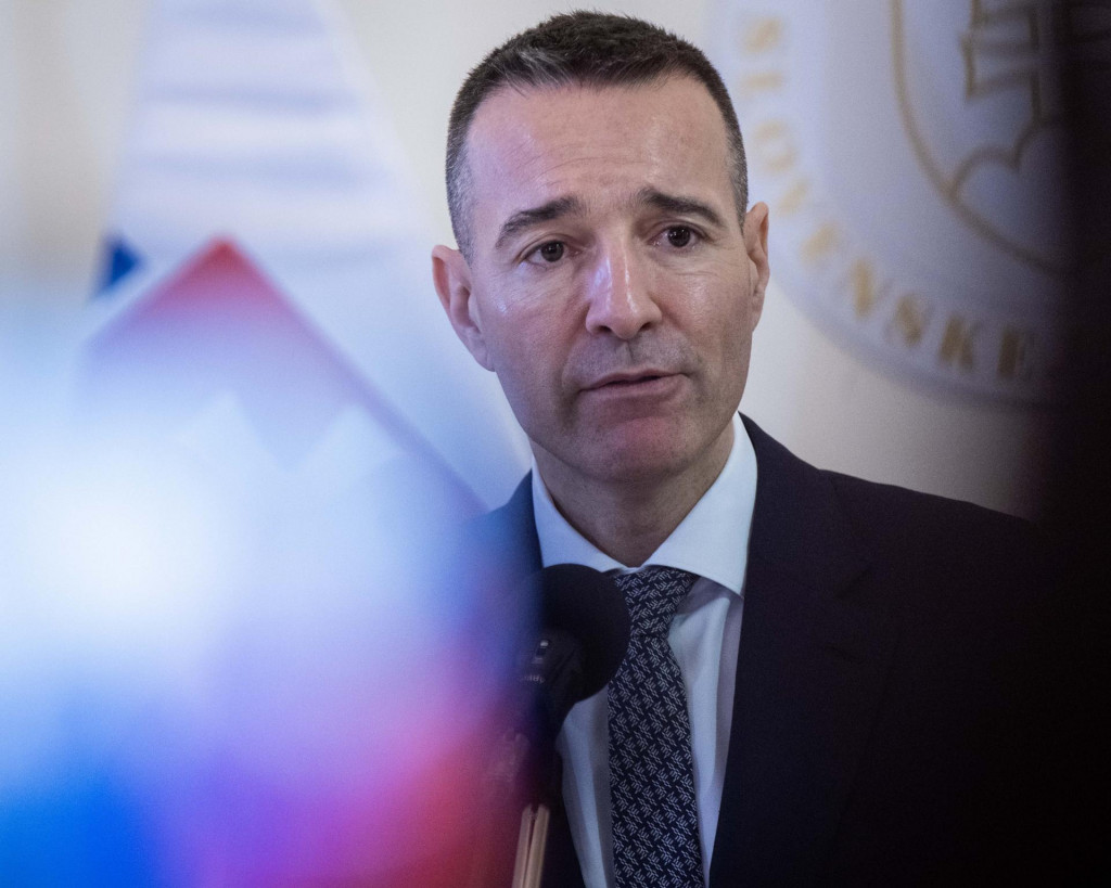 Na sn&iacute;mke minister &scaron;kolstva, vedy, v&yacute;skumu a ml&aacute;deže Tom&aacute;&scaron; Drucker. FOTO: TASR/Jakub Kotian