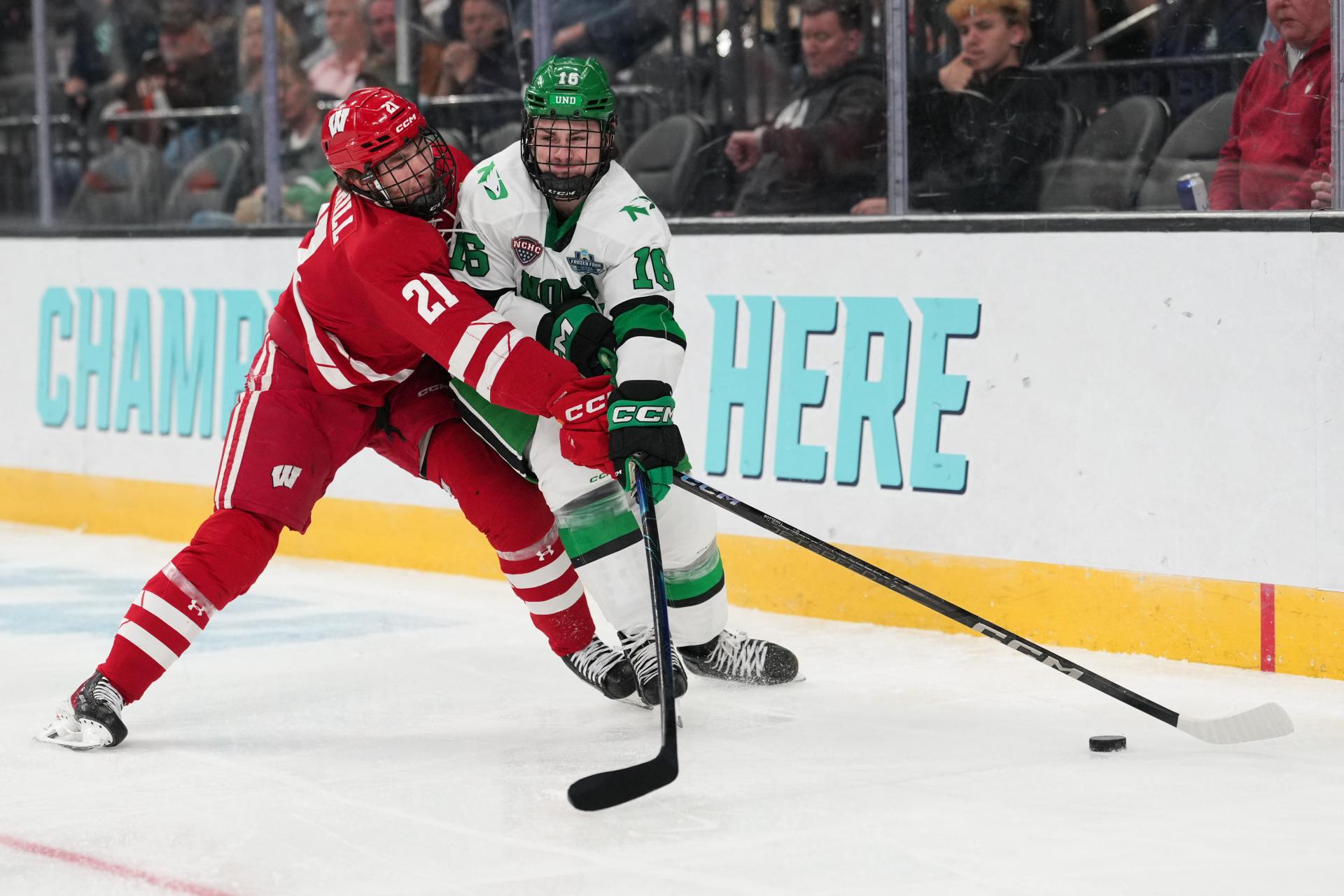 Potenci&aacute;lna trojka draftu aj brat hr&aacute;ča Nitry. Kto s&uacute; najv&auml;č&scaron;ie hviezdy bl&iacute;žiacich sa majstrovstiev?