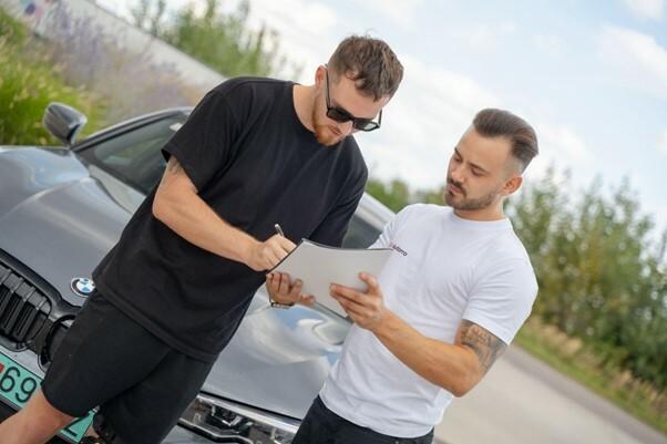 Na čo si dať pozor pri kúpe auta od súkromníka? Tieto chyby robí 80 % kupujúcich