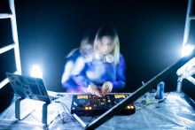 DJ Noona bola s&uacute;časťou in&scaron;tal&aacute;cie &ldquo;ECHO_P&Aacute;D&rdquo;.