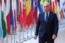 Rumunsk&yacute; premi&eacute;r Ilie Bolojan. FOTO: Reuters