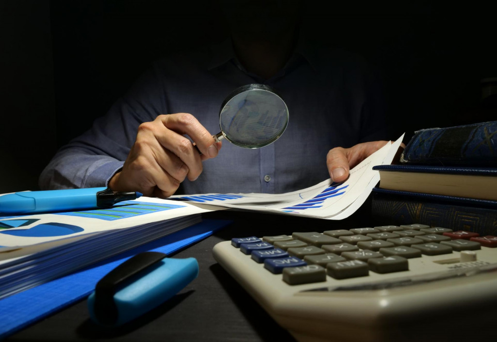 Ak m&aacute;te pocit, že kontrol&oacute;ri prekračuj&uacute; opr&aacute;vnenia alebo postupuj&uacute; nez&aacute;konne, m&ocirc;žete postupovať viacer&yacute;mi sp&ocirc;sobmi. FOTO: Dreamstime