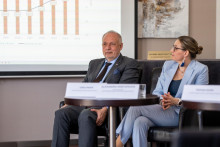 Prv&eacute; pr&iacute;znaky hormon&aacute;lnych por&uacute;ch b&yacute;vaj&uacute; často nen&aacute;padn&eacute; a ne&scaron;pecifick&eacute;.