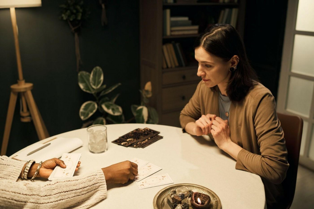 Ve&scaron;tenie z kariet fascinuje mnoh&yacute;ch aj dnes.