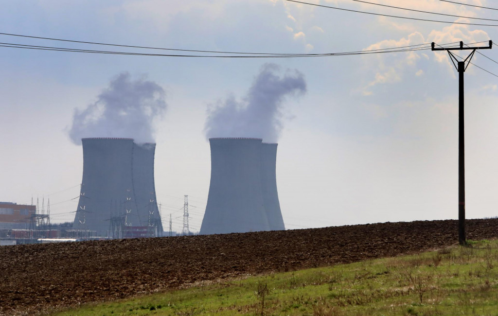 Nie v&scaron;etci kritici odstavenia v roku 2023 v&scaron;ak podporuj&uacute; jadrov&uacute; energiu do bud&uacute;cnosti. FOTO: TASR/J&aacute;n Kro&scaron;l&aacute;k
