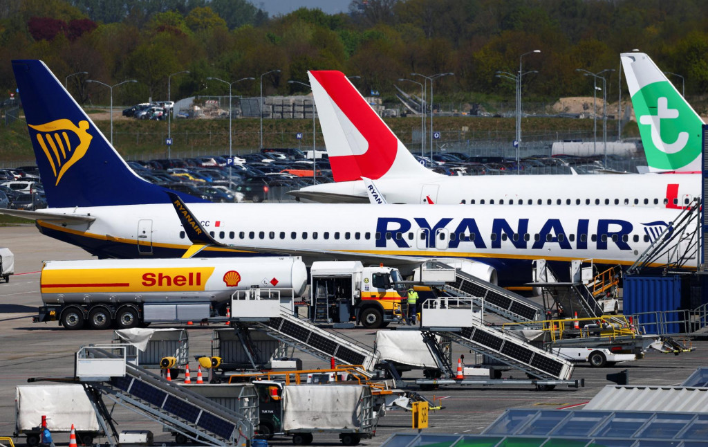 Ryanair v piatok (24. 4.) ozn&aacute;mil, že uzavrie svoju z&aacute;kladňu v Berl&iacute;ne a stiahne z mesta sedem lietadiel, ktor&eacute; tam m&aacute; umiestnen&eacute;. FOTO: Reuters