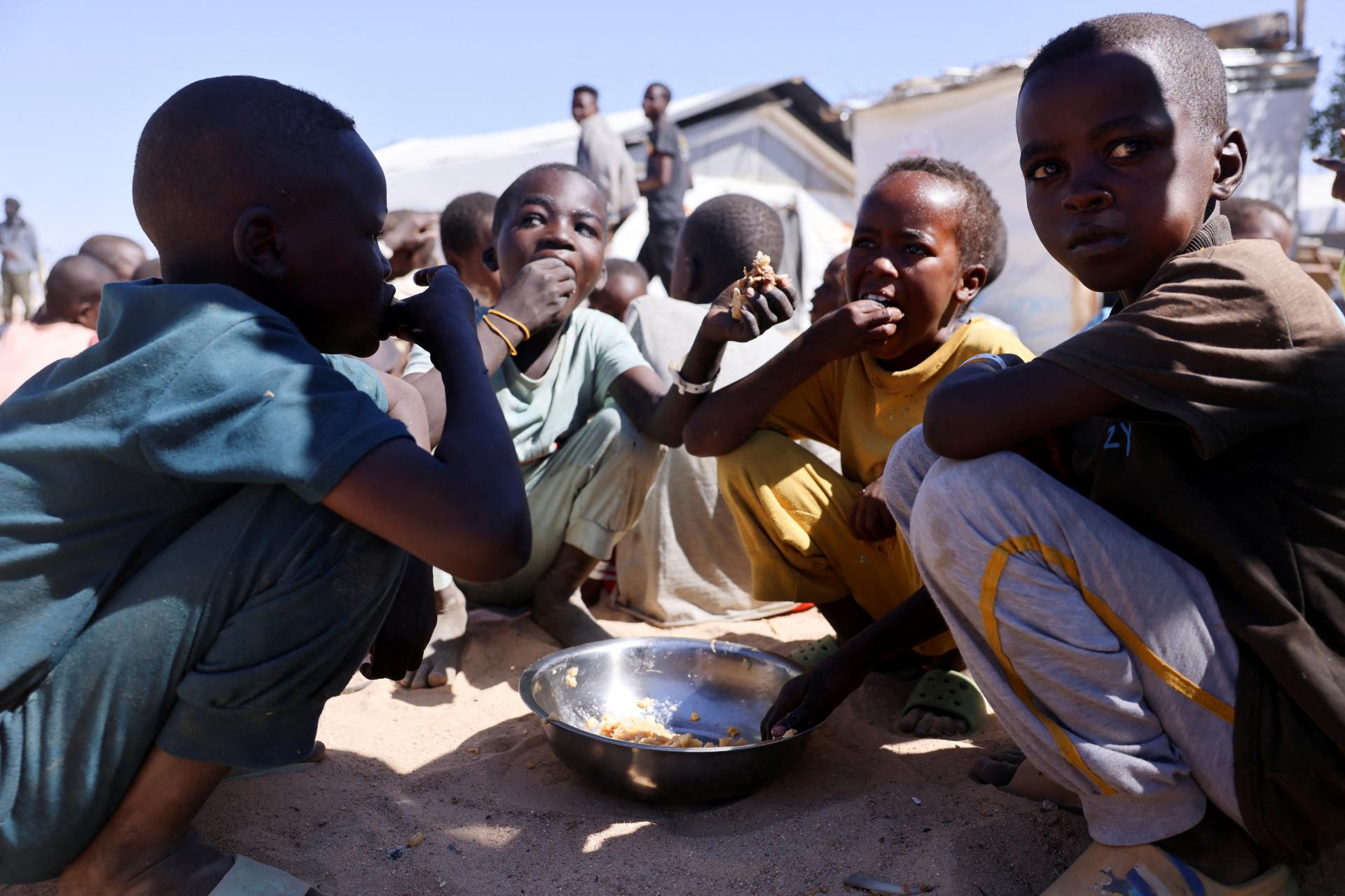 Vojna v Ir&aacute;ne tvrdo dolieha na rozv&iacute;jaj&uacute;ce sa krajiny
