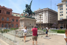 Slovensk&iacute; export&eacute;ri čotraz častej&scaron;ie objavuj&uacute; aj dosiaľ m&aacute;lo presk&uacute;man&eacute; trhy Južnej Ameriky, ako je napr&iacute;klad Argent&iacute;na. Odborn&iacute;ci pred vstupom do nezn&aacute;mych kraj&iacute;n odpor&uacute;čaj&uacute; pripraviť si d&ocirc;kladn&yacute; exportn&yacute; pl&aacute;n. FOTO: HN/Pavel Novotn&yacute;