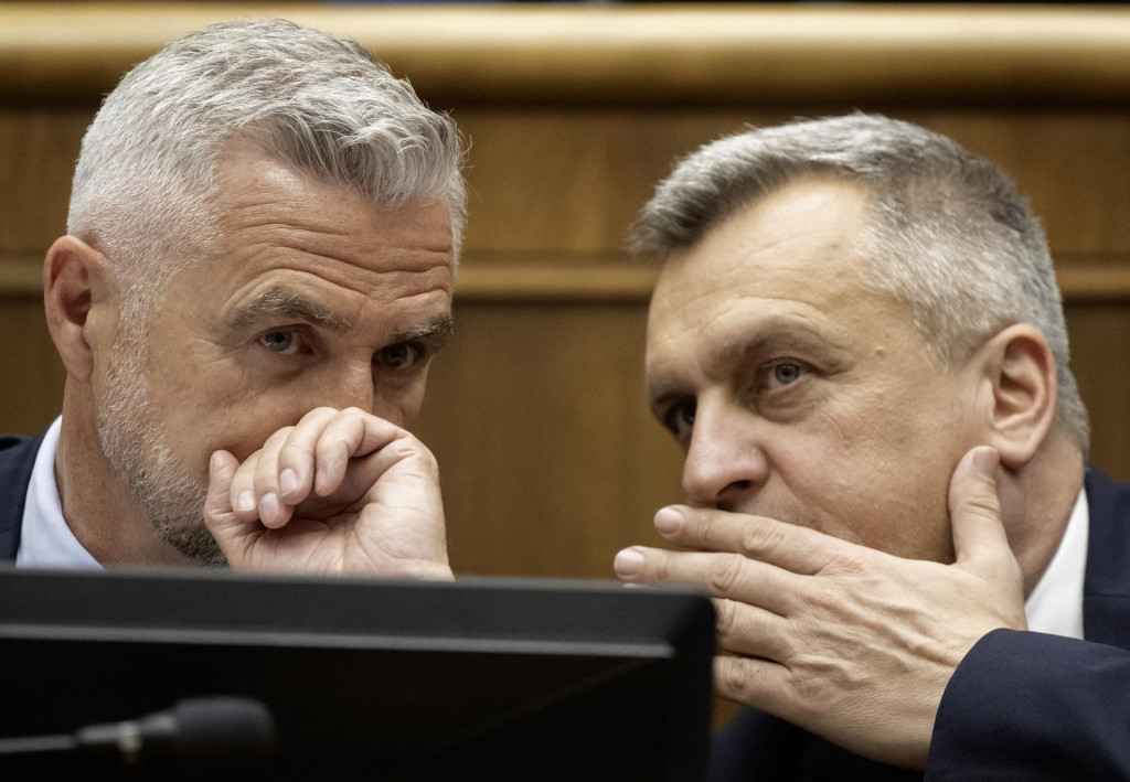 Tibor Ga&scaron;par a Andrej Danko. FOTO: TASR/M. Baumann