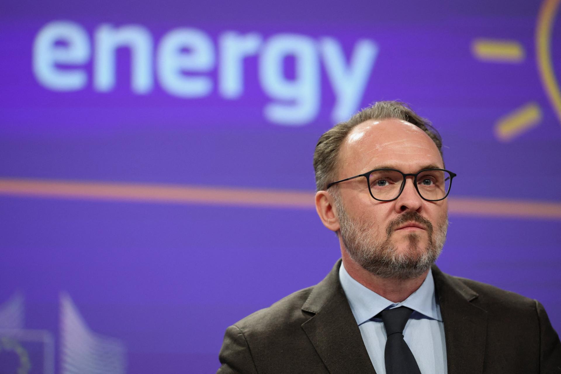 Eurokomisia odporúča kroky na ochranu spotrebiteľov pred vysokými cenami energií