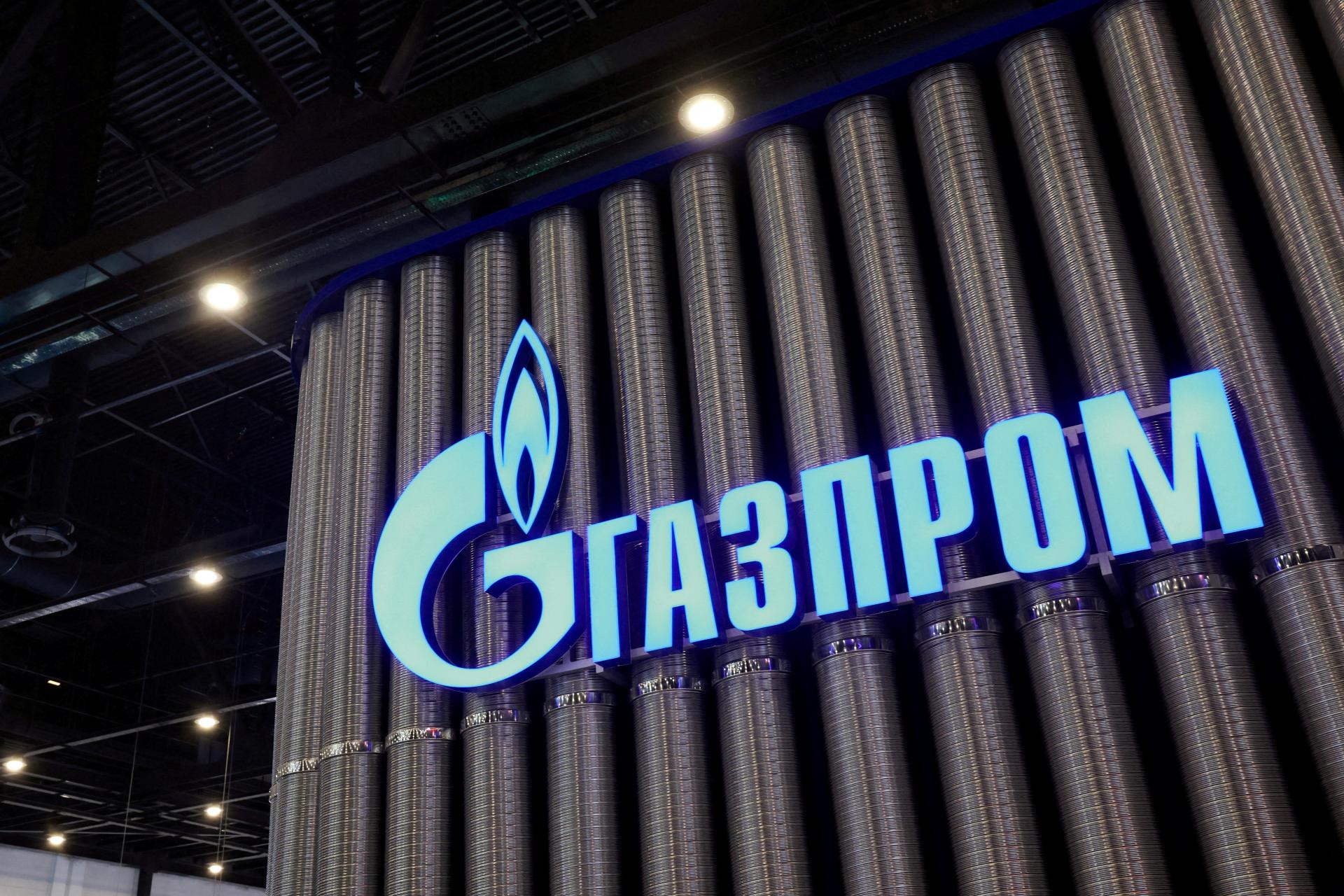 V&yacute;voz do Eur&oacute;py klesol na dno. Gazpromu v&scaron;ak pomohol silnej&scaron;&iacute; rubeľ, zisk nar&aacute;stol na 15 mili&aacute;rd eur