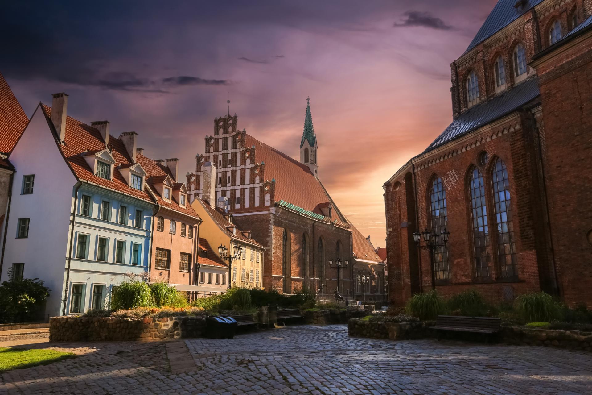 Riga je v&yacute;kladnou skriňou Loty&scaron;ska aj Pobaltia. L&aacute;ka na centrum aj secesiu