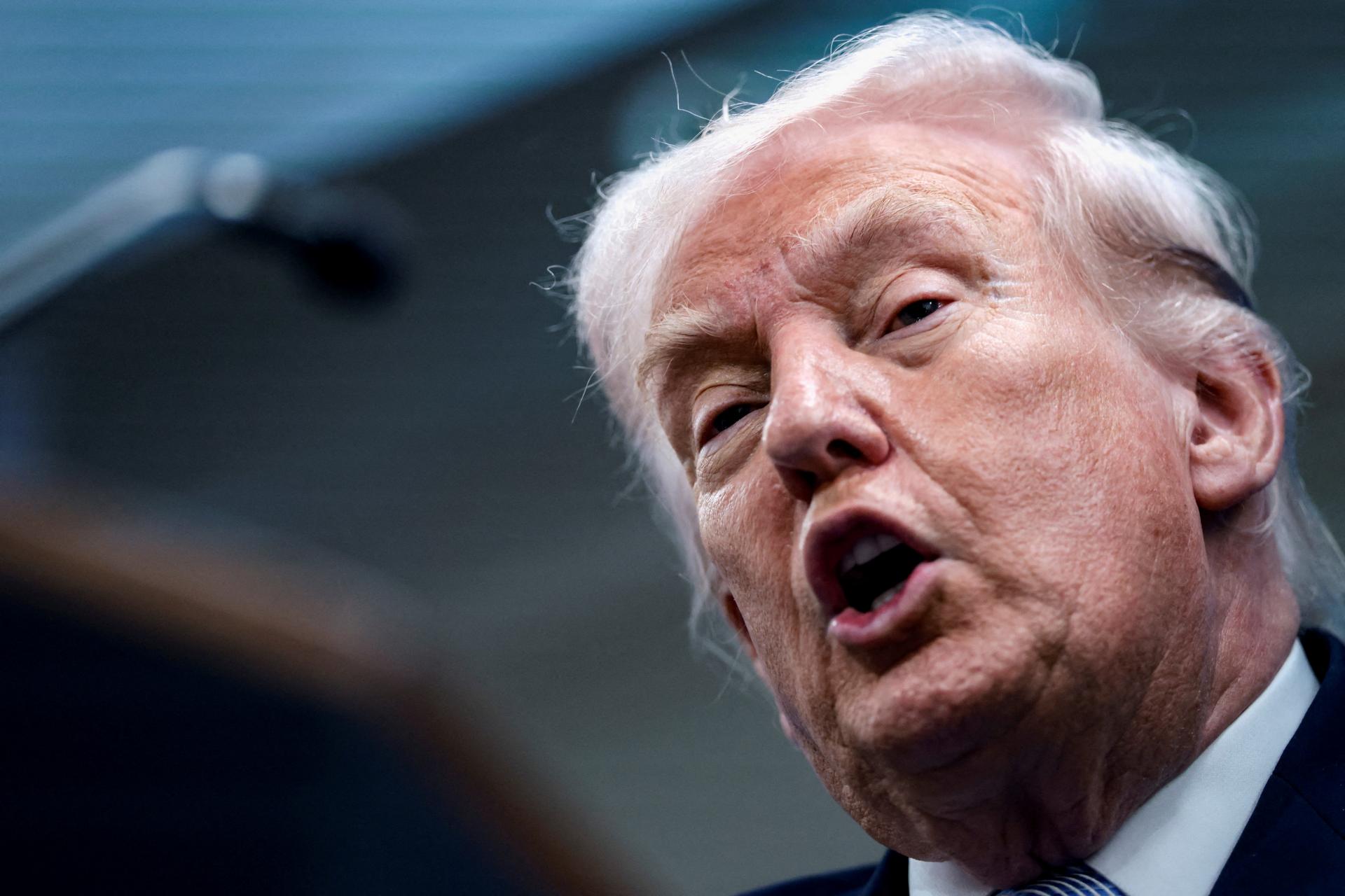 Trump nie je spokojný s novým návrhom Iránu