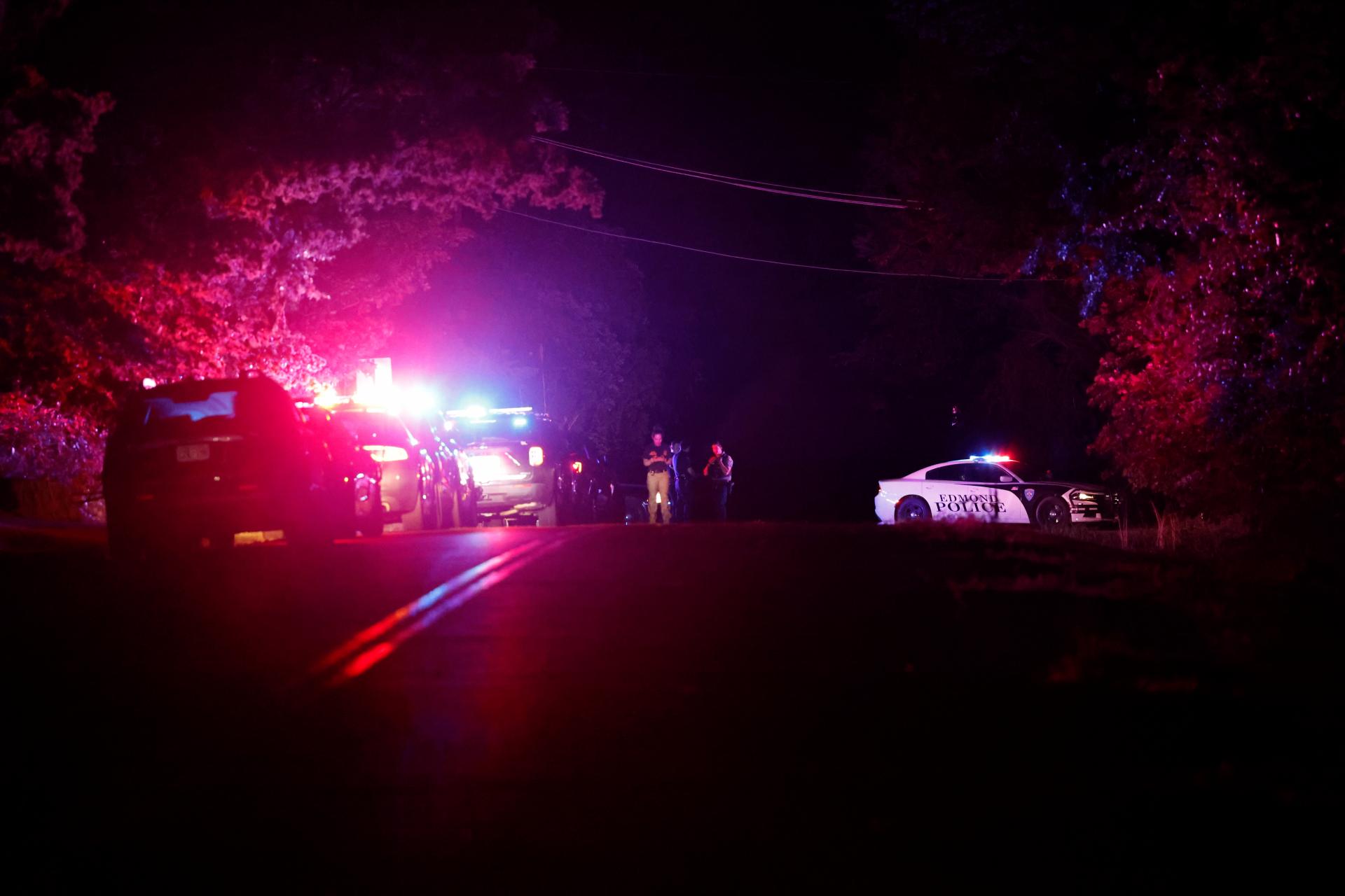 Pri streľbe na večierku pri Oklahoma City bolo zranených najmenej desať ľudí