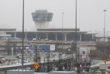 Pohľad na medzin&aacute;rodn&eacute; letisko Newark Liberty v Newarku. FOTO: Reuters