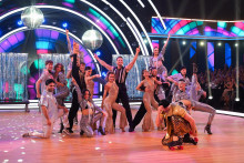 Let&acute;s Dance