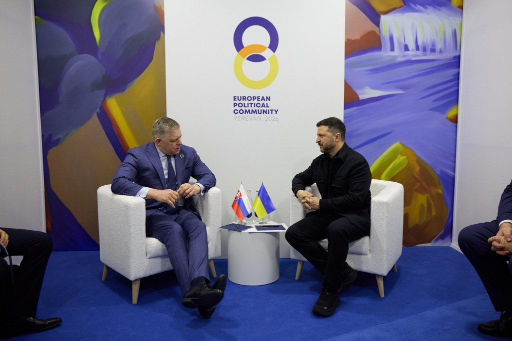 Ukrajinsk&yacute; prezident Volodymyr Zelenskyj sa v Jerevane stretol s premi&eacute;rom Robertom Ficom. FOTO: X/Volodymyr Zelenskyj